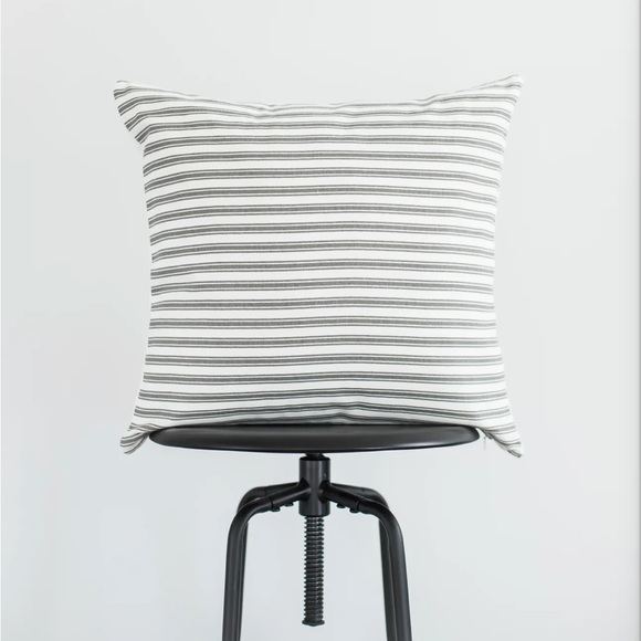 Woven Nook Pillow Cover Set - Picture 3 of 7